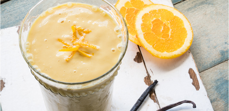  Perfectly Healthy Orange Vanilla Smoothie