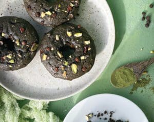 Pistachio chocolate baked donuts - banner image