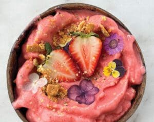 Strawberry smoothie bowl banner