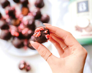 Peppermint chocolate protein balls - banner image
