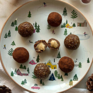 Gingerbread energy balls - featured image